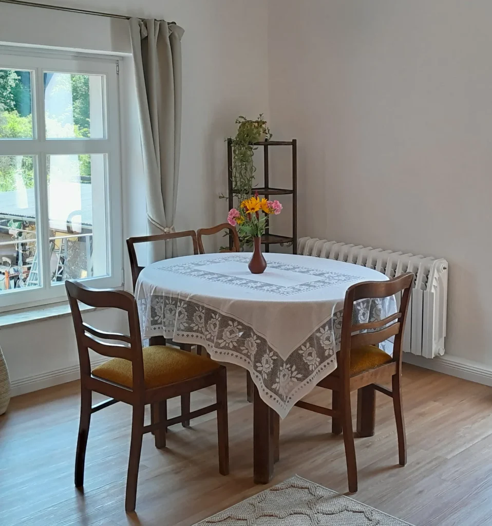 Wohnzimmer - Ferienwohnung Auguste - Frankfurt (Oder) Mühlental